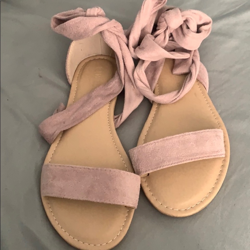 Brand new mauve shoes/never worn